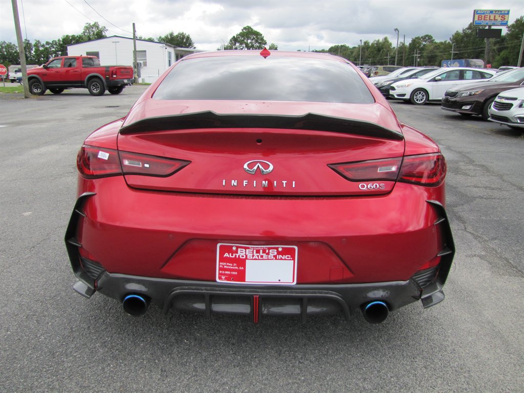 Infiniti Q60 photo 5