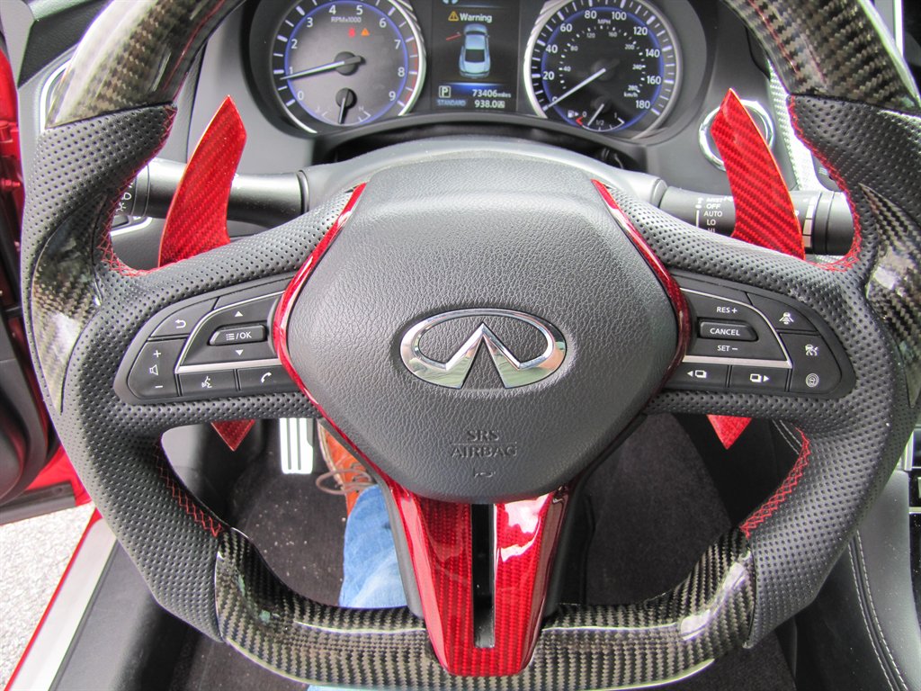 Infiniti Q60 photo 17