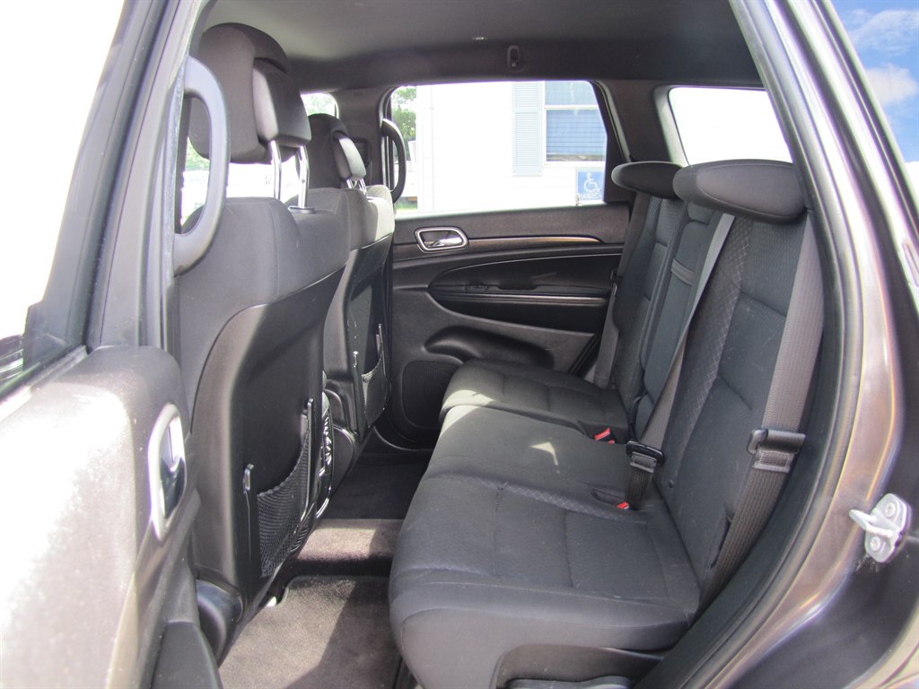 Jeep Grand Cherokee photo 8