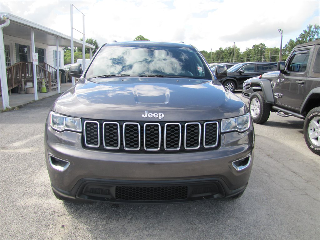 Jeep Grand Cherokee photo 2