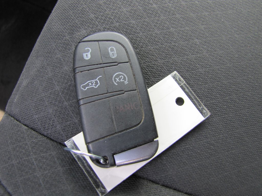 Jeep Grand Cherokee photo 11