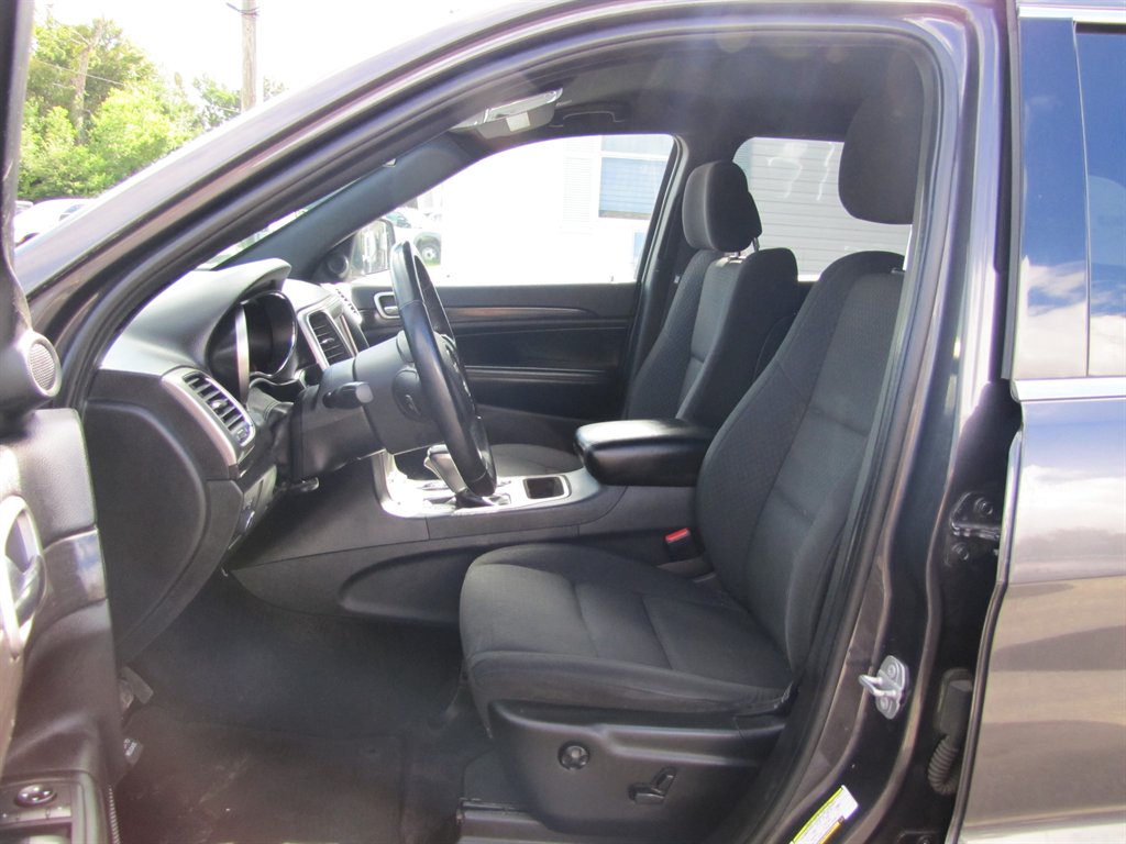 Jeep Grand Cherokee photo 7