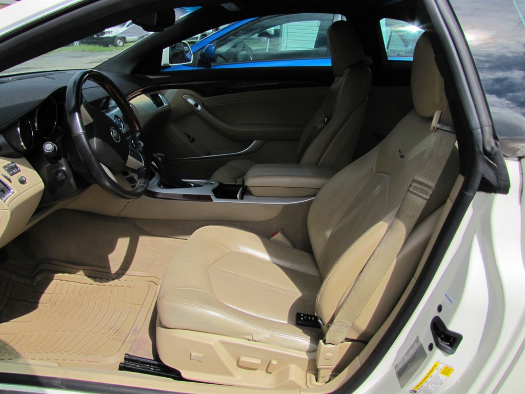 Cadillac CTS photo 7