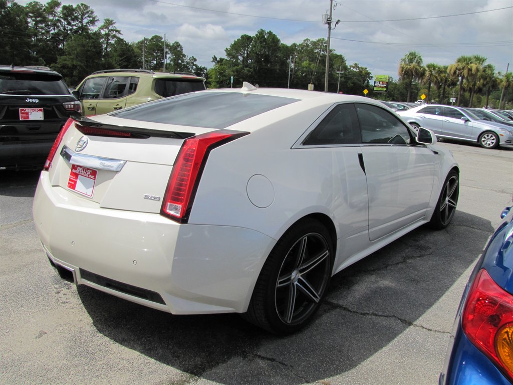 Cadillac CTS photo 4