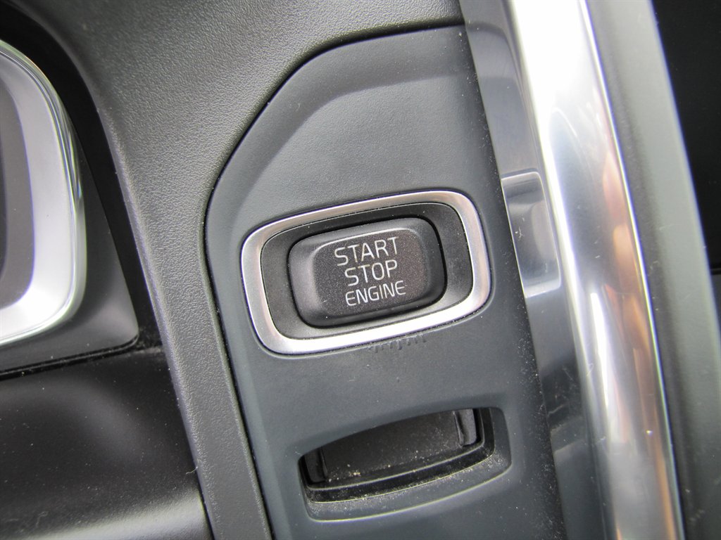 Volvo XC60 photo 12