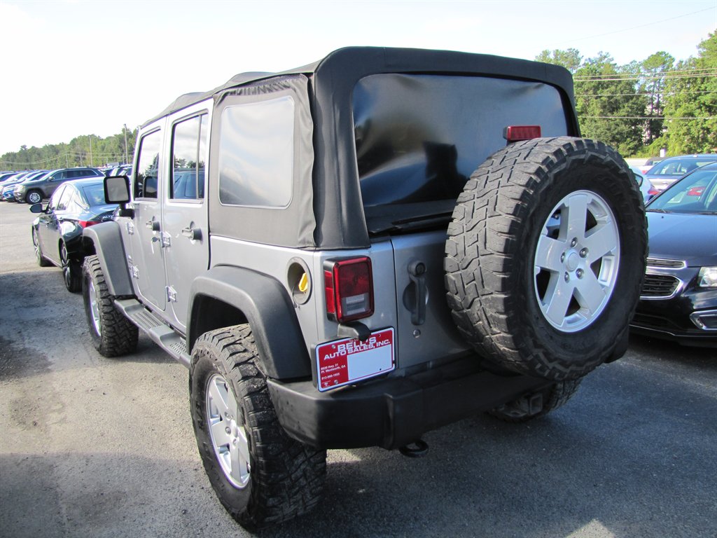 Jeep Wrangler photo 5