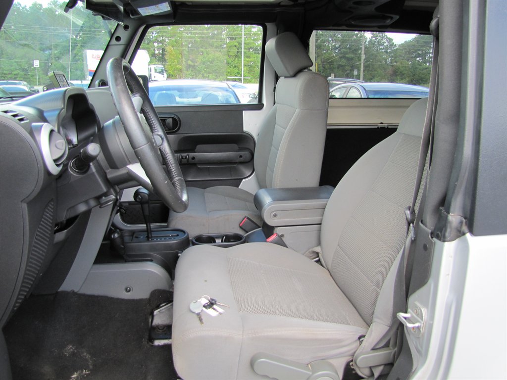 Jeep Wrangler photo 7