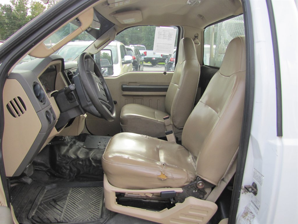 Ford F350SD photo 7