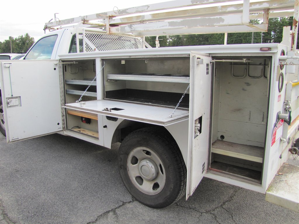 Ford F350SD photo 9