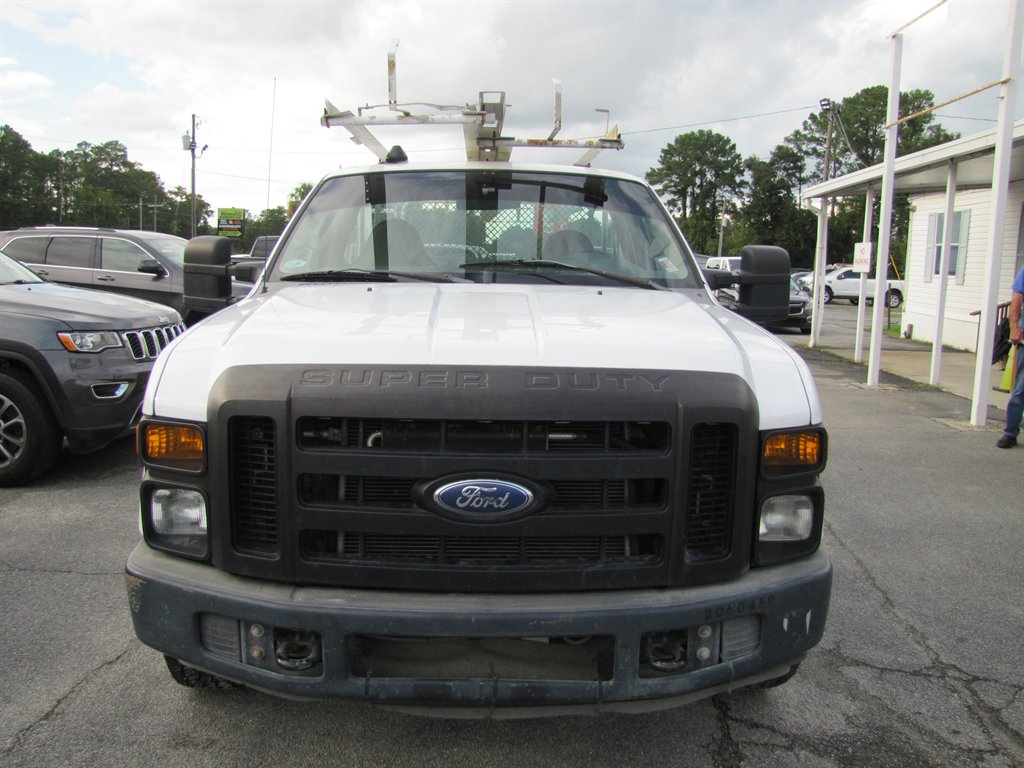 Ford F350SD photo 2