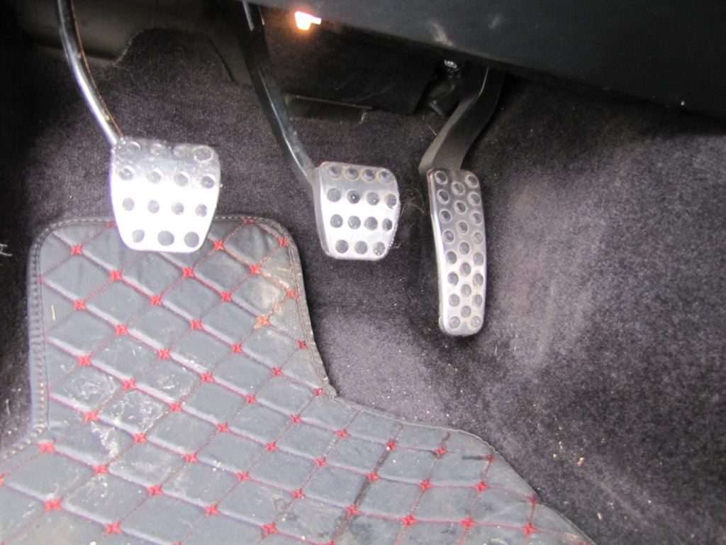 Dodge Challenger photo 11