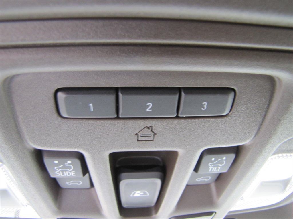 Chevrolet Silverado photo 14