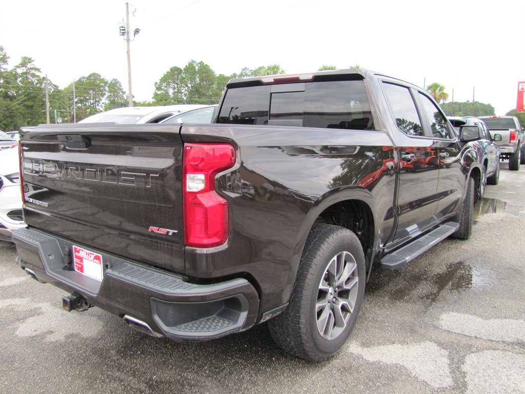 Chevrolet Silverado photo 4