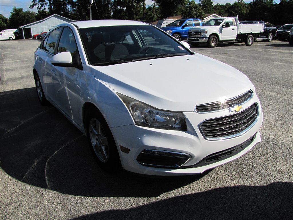 Chevrolet Cruze Limited photo 2