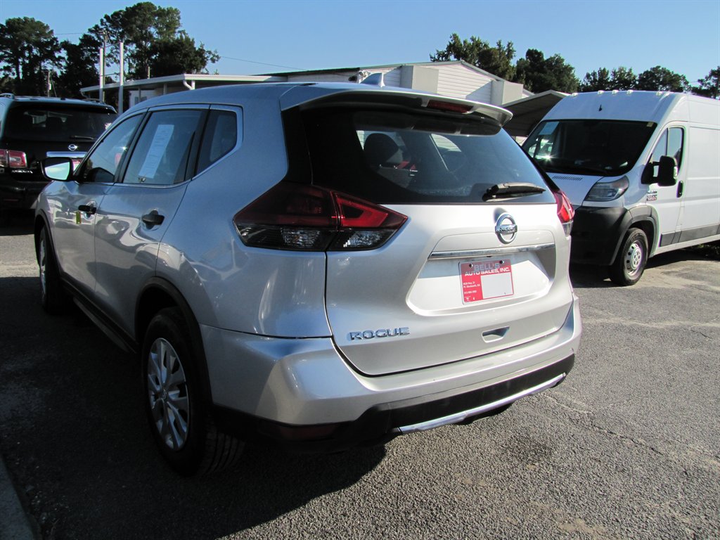 Nissan Rogue photo 6