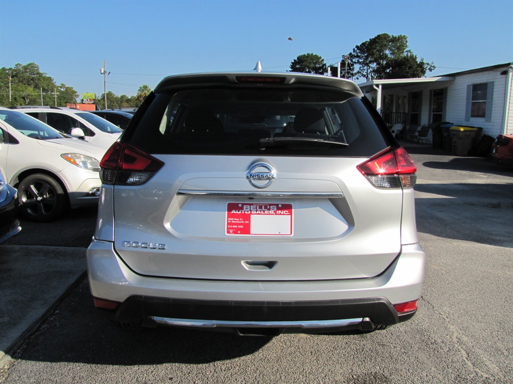 Nissan Rogue photo 5