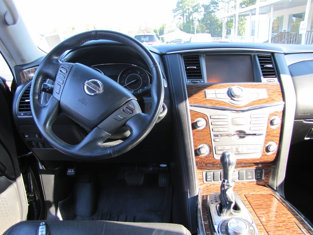 Nissan Armada photo 10