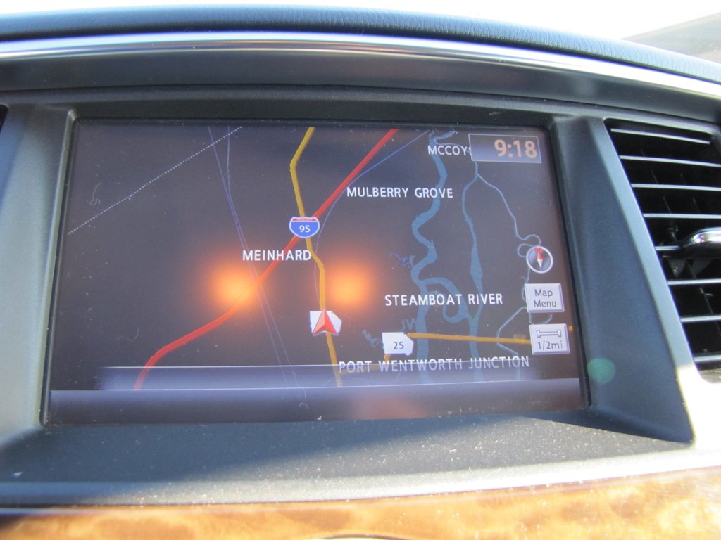 Nissan Armada photo 13