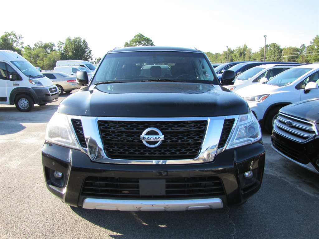 Nissan Armada photo 2