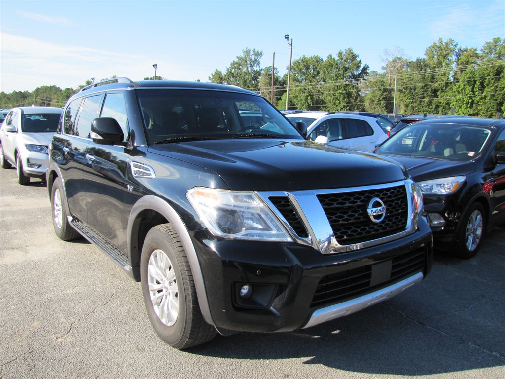 Nissan Armada photo 3