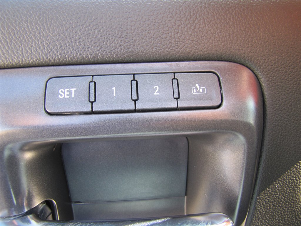 Chevrolet Silverado photo 10