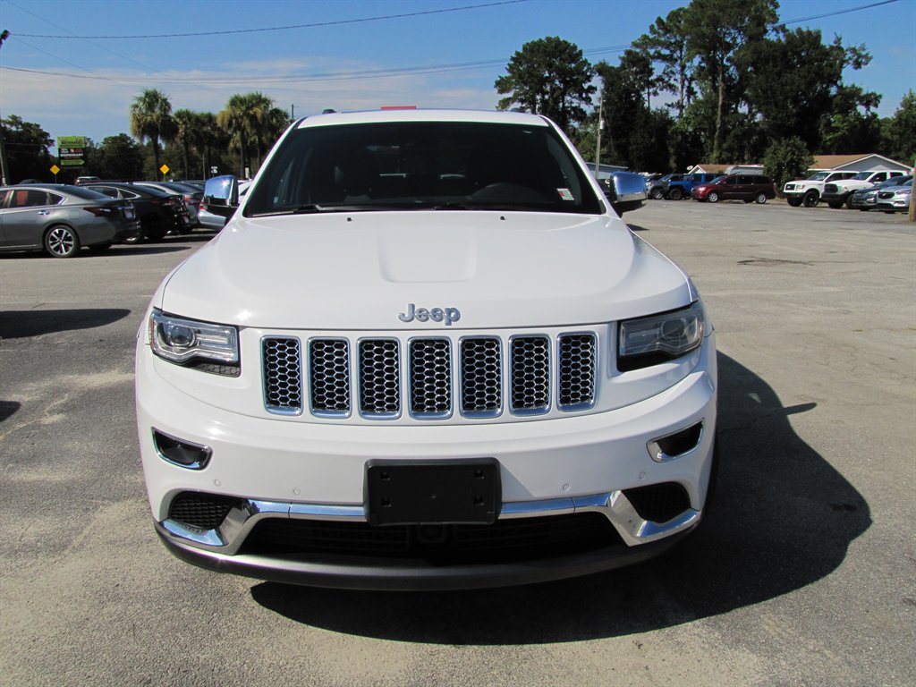 Jeep Grand Cherokee photo 2