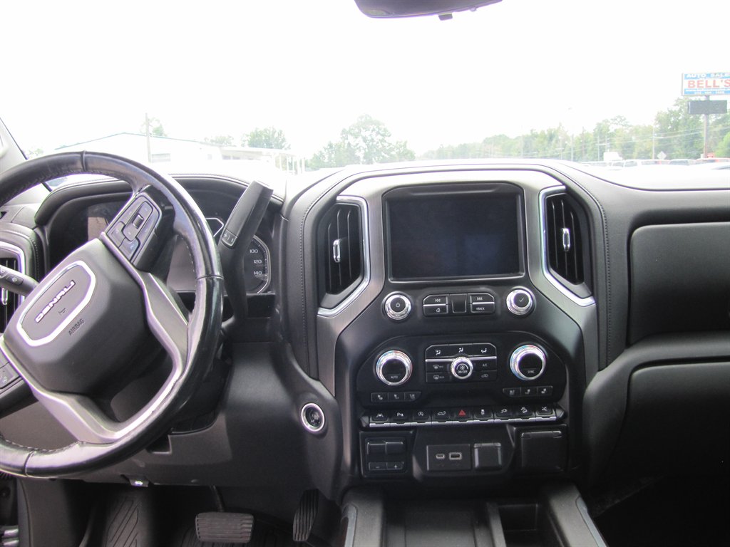GMC Sierra photo 13