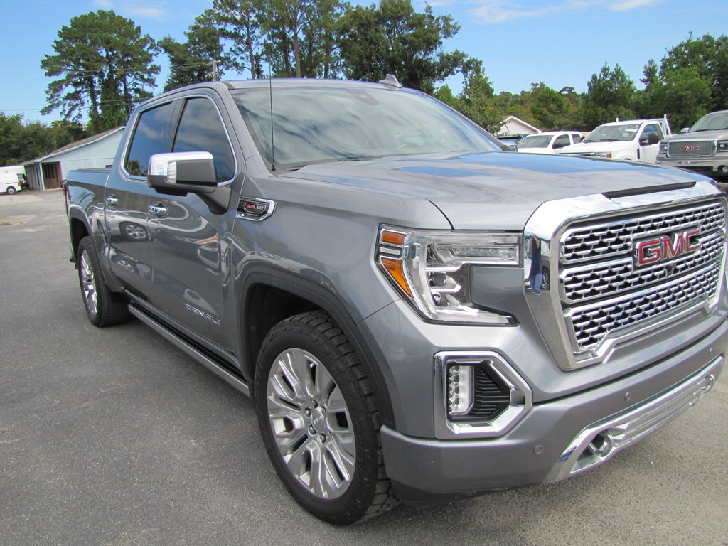 GMC Sierra photo 3