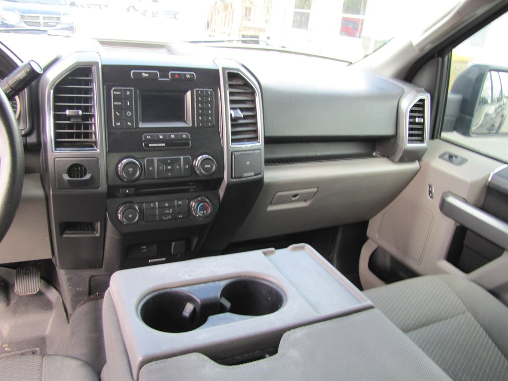 Ford F-150 photo 11