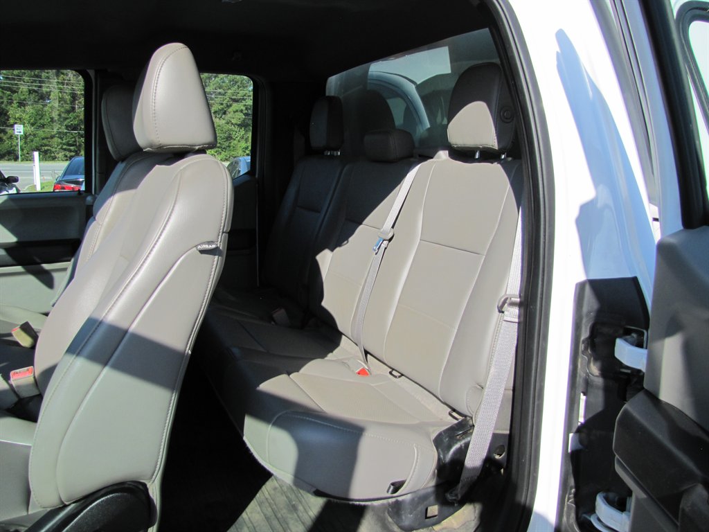 Ford F-150 photo 7