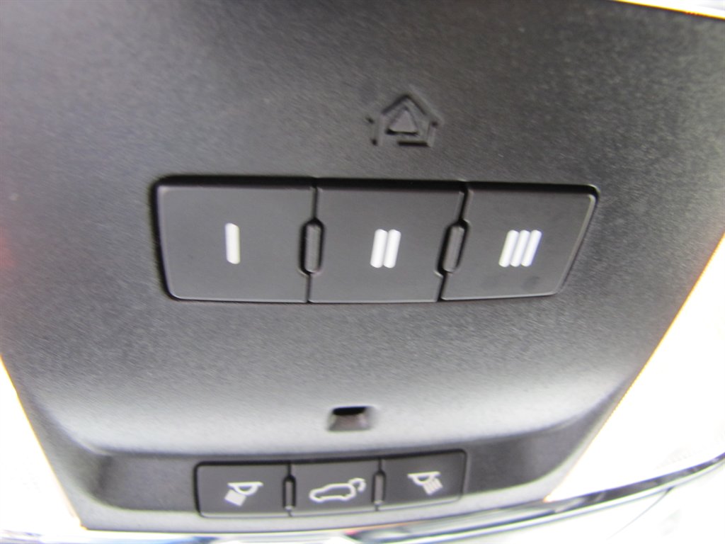 Jeep Grand Cherokee photo 12