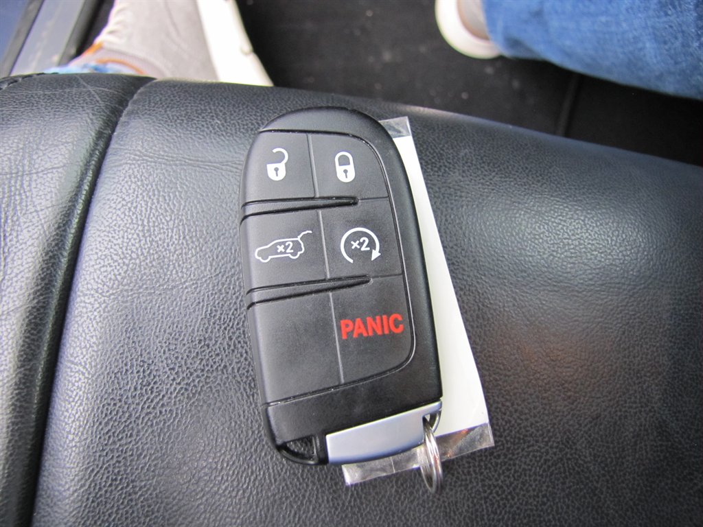Jeep Grand Cherokee photo 13