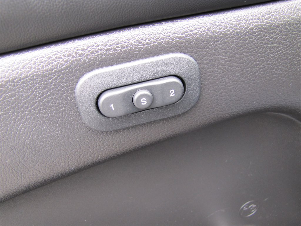 Jeep Grand Cherokee photo 10