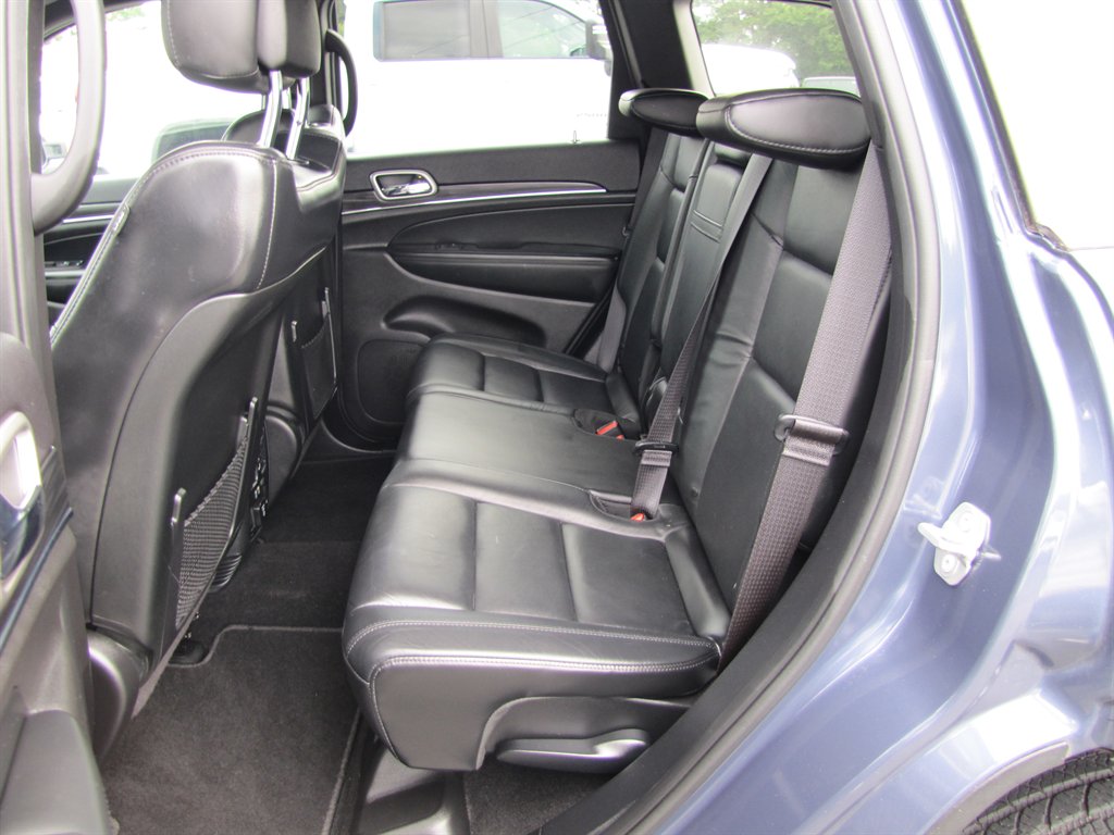 Jeep Grand Cherokee photo 8
