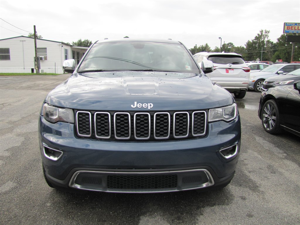 Jeep Grand Cherokee photo 2