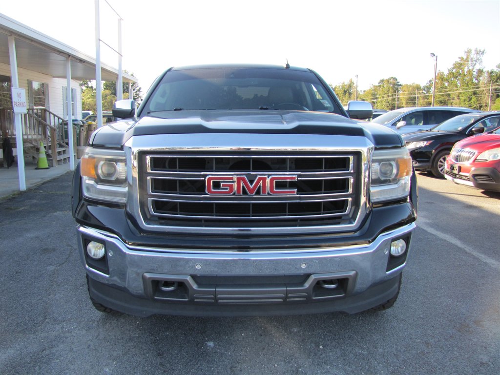 GMC Sierra photo 2