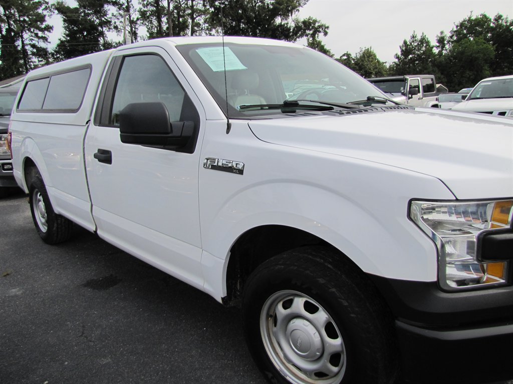 Ford F-150 photo 3