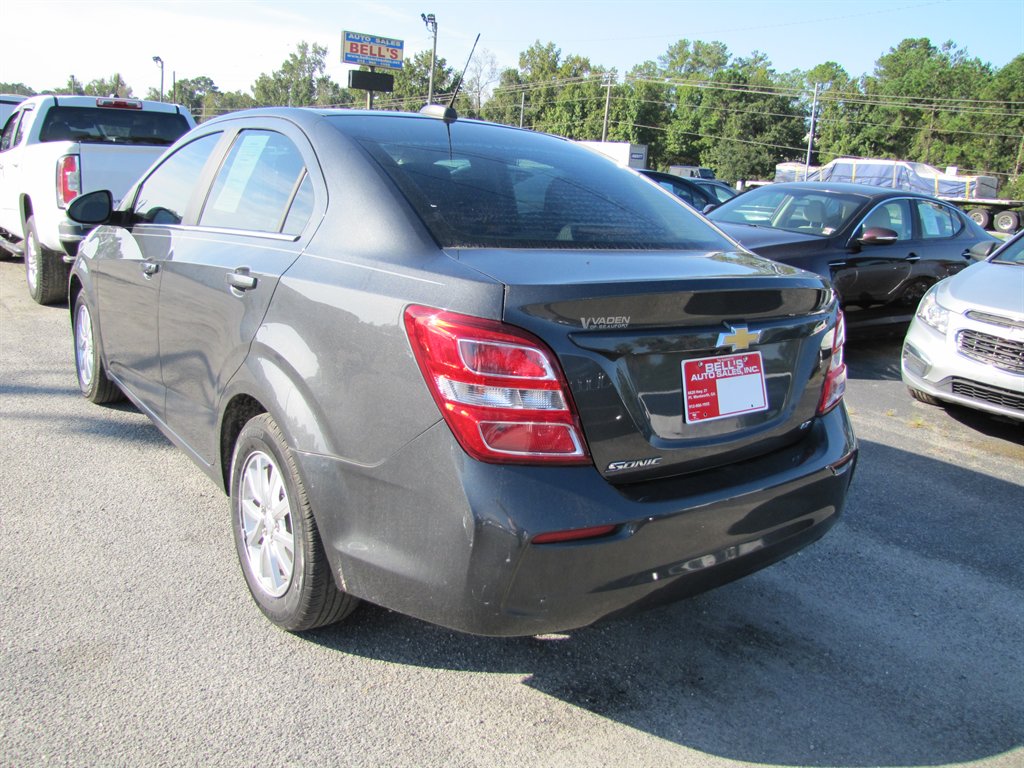 Chevrolet Sonic photo 5