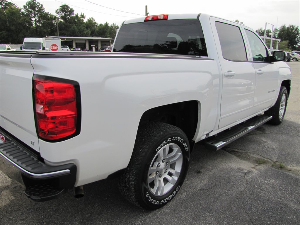 Chevrolet Silverado photo 4