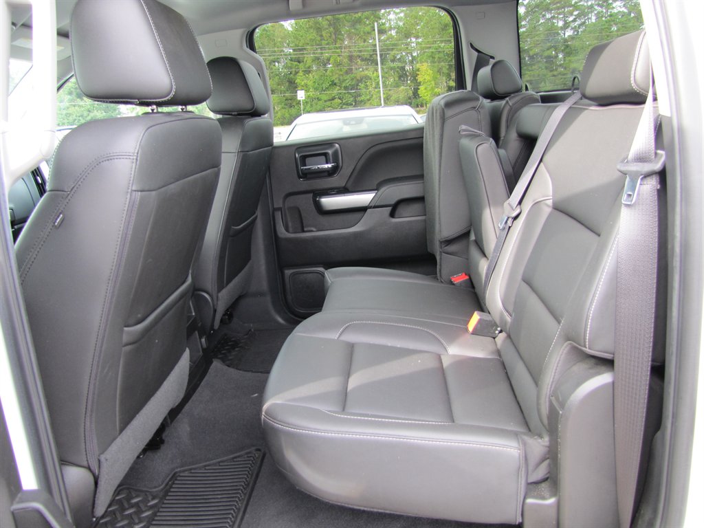Chevrolet Silverado photo 9