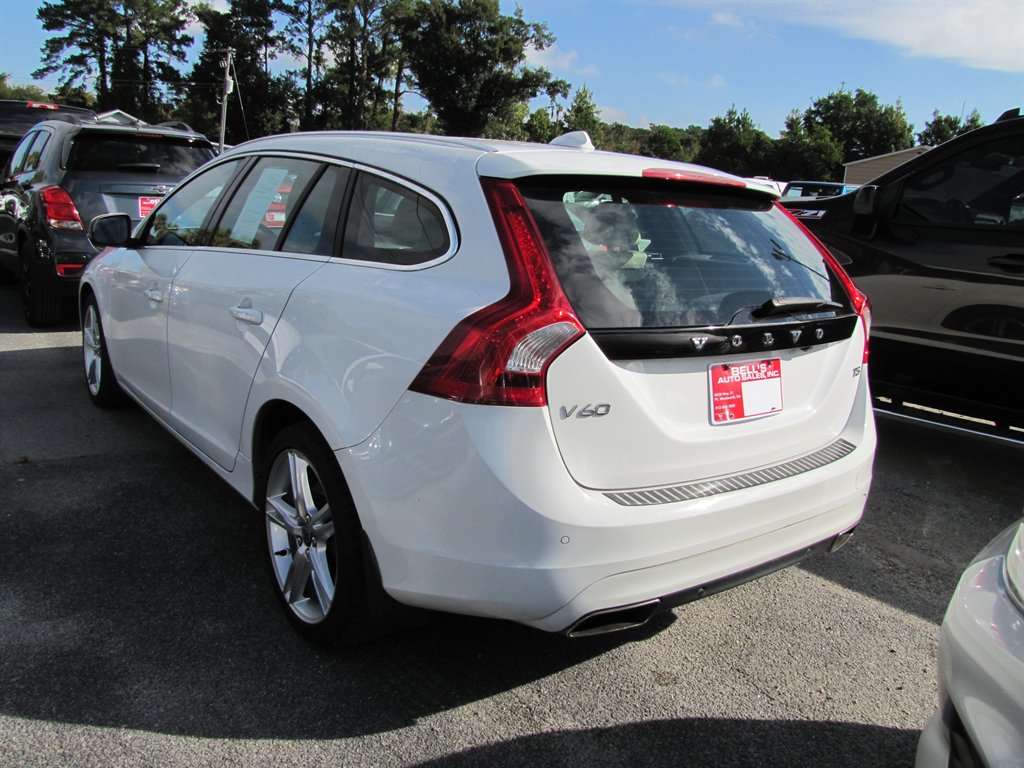Volvo V60 photo 4