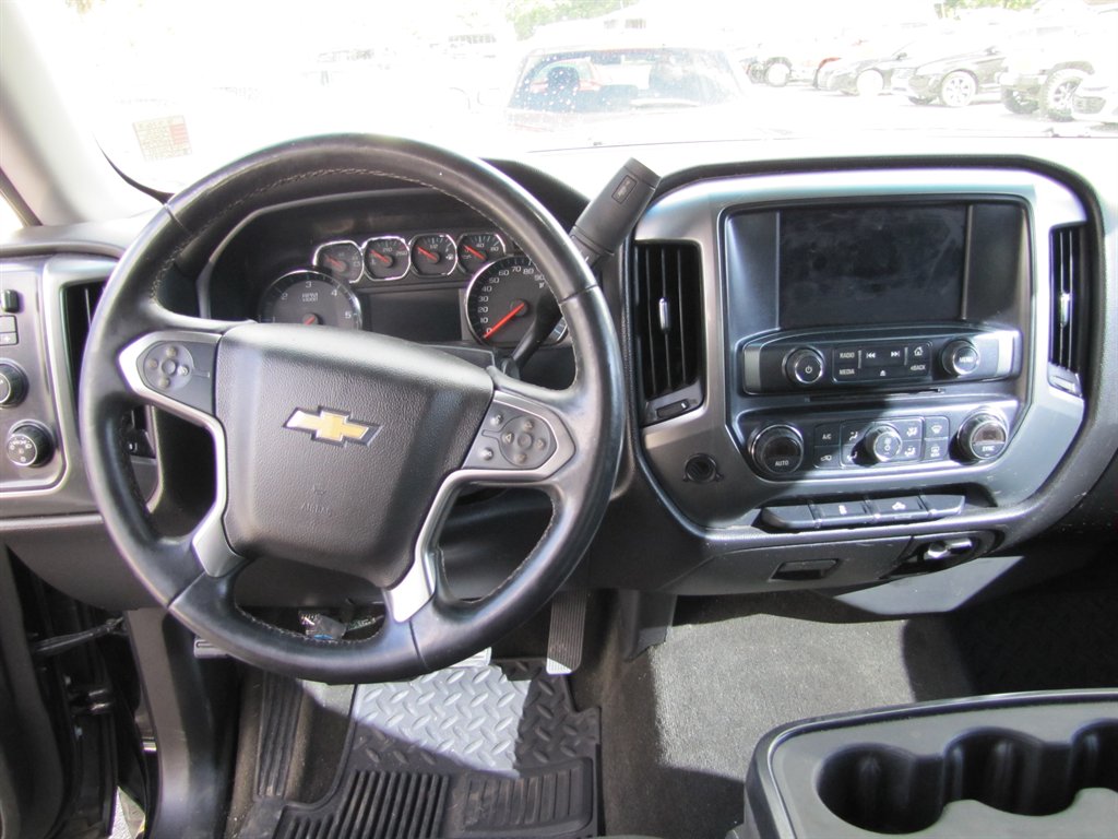 Chevrolet Silverado photo 12