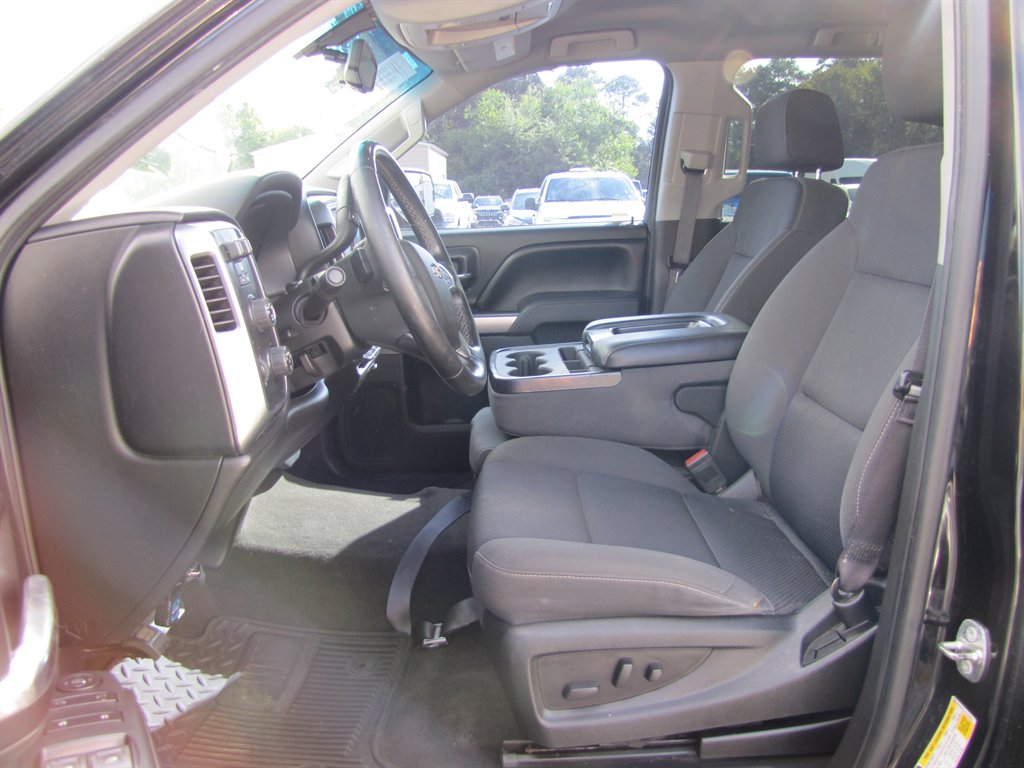 Chevrolet Silverado photo 10