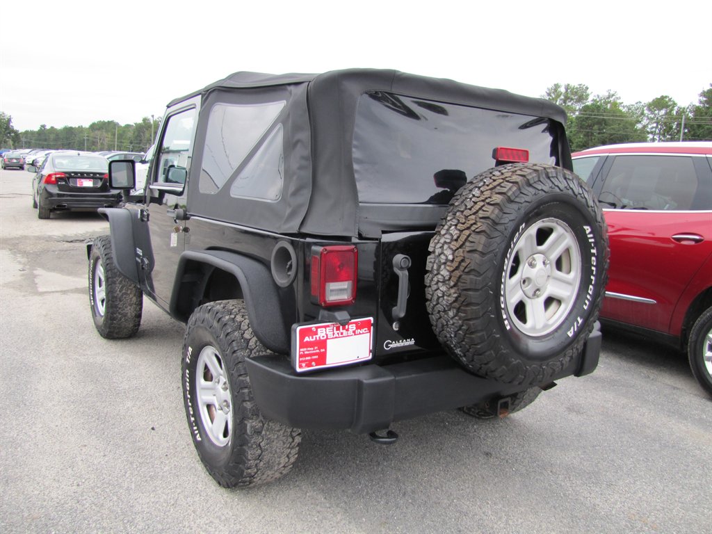 Jeep Wrangler photo 6