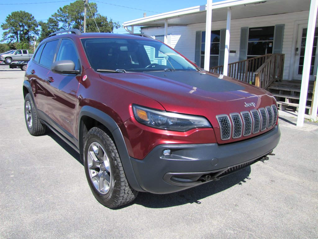 Jeep Cherokee photo 3