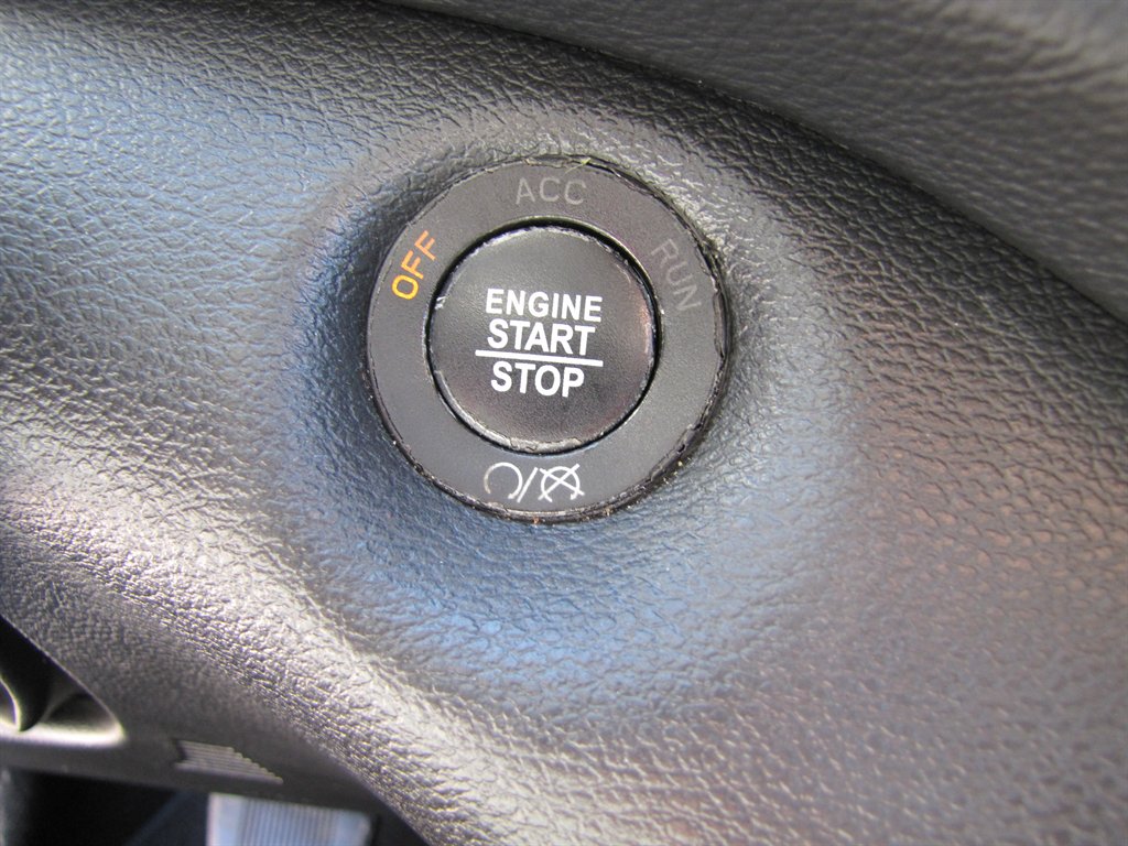 Jeep Cherokee photo 12