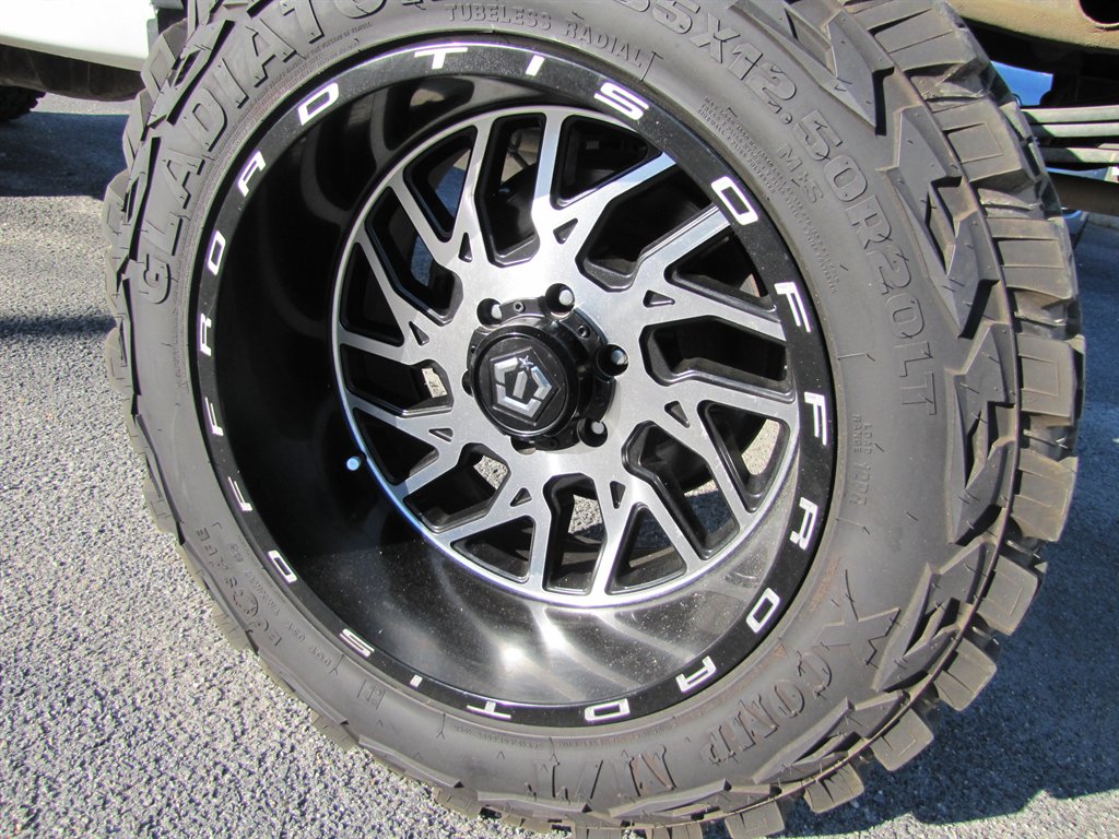 Chevrolet Silverado photo 7