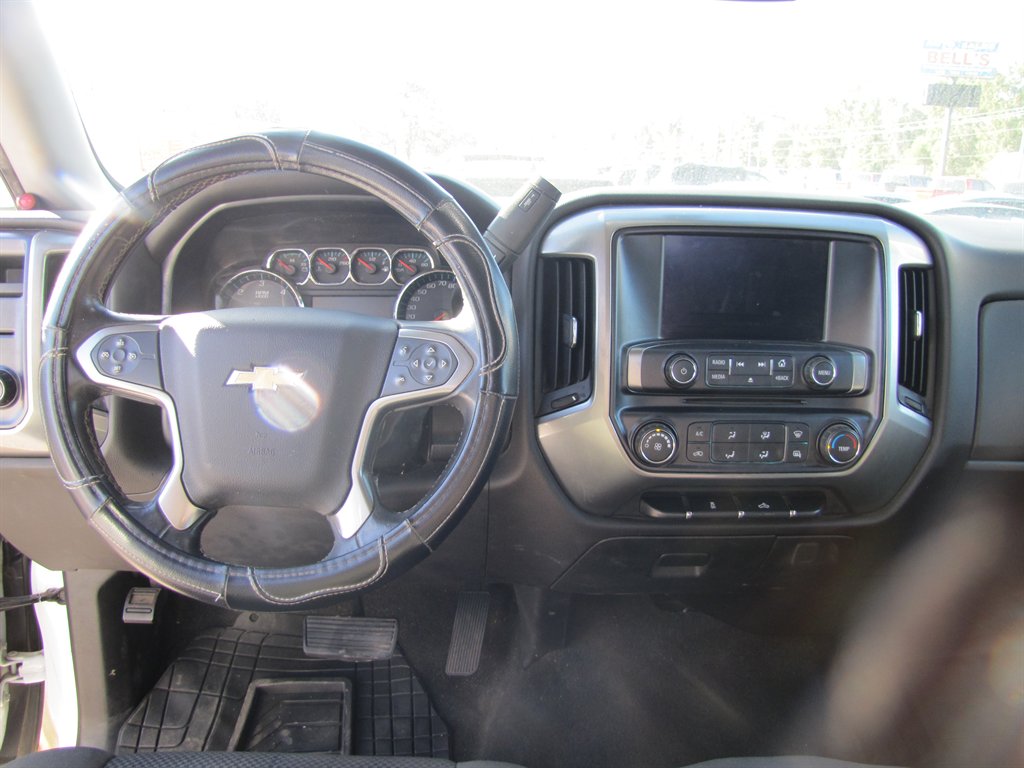 Chevrolet Silverado photo 10