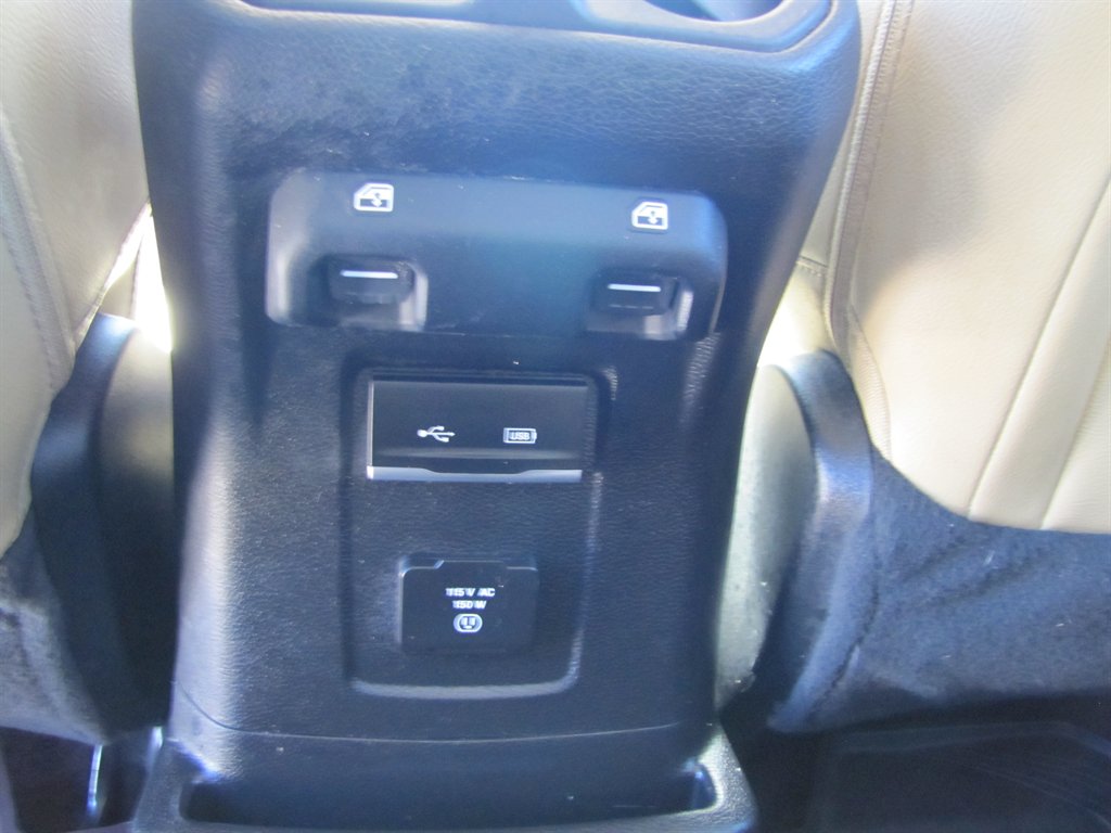 Jeep Wrangler photo 10